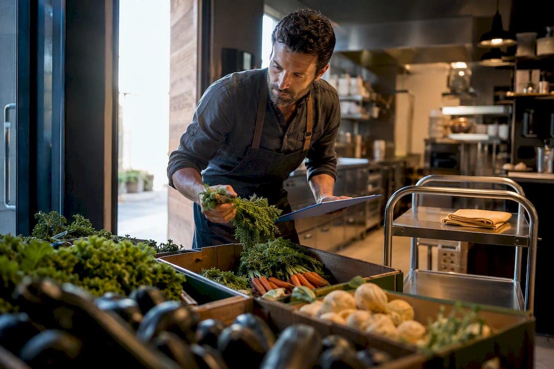 Cut Food Cost Percentage to 28–35%: Action Plan for Restaurant Owners